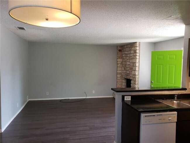 2304 Cedrick Cove in Austin, TX - Building Photo - Building Photo