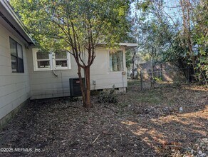 220 2nd Way in Interlachen, FL - Building Photo - Building Photo