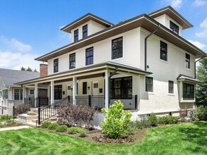 37 7th Ave in La Grange, IL - Foto de edificio - Building Photo