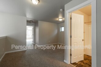 102 NW 76th St in Vancouver, WA - Building Photo - Building Photo