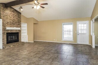 6807 Cricket Canyon Rd in Oklahoma City, OK - Building Photo - Building Photo