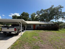 4868 NW 27th St in Okeechobee, FL - Building Photo