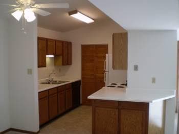 Sandalwood Creek Condominiums in Wildwood, MO - Foto de edificio - Interior Photo