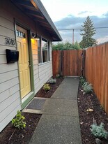 3618 SE 67th Ave in Portland, OR - Building Photo