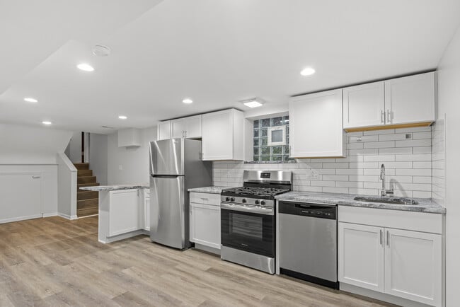 236 Callan Ave in Evanston, IL - Building Photo - Building Photo