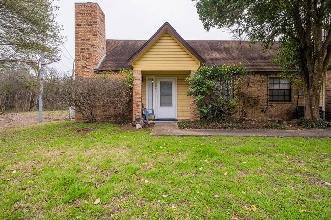 1601 Faro Dr in Austin, TX - Building Photo - Building Photo