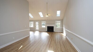 5301 Harrington Grove Dr in Raleigh, NC - Building Photo - Building Photo