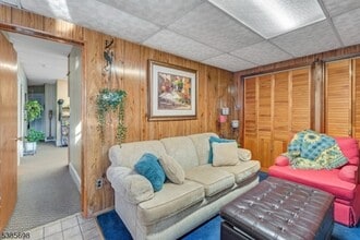 512 McBride Ave in Woodland Park, NJ - Foto de edificio - Building Photo