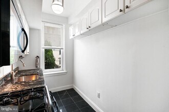 308 N 39th St in Philadelphia, PA - Foto de edificio - Building Photo
