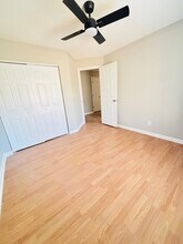 180 Saint James Pl in Sharpsburg, GA - Foto de edificio - Building Photo