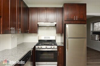 727 Saint Johns Ave, Unit A06C in Highland Park, IL - Foto de edificio - Building Photo