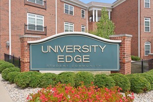 University Edge - Cincinnati Student Living in Cincinnati, OH - Building Photo