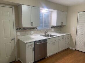 433 Mason St, Unit 433 in Dundee, MI - Foto de edificio - Building Photo