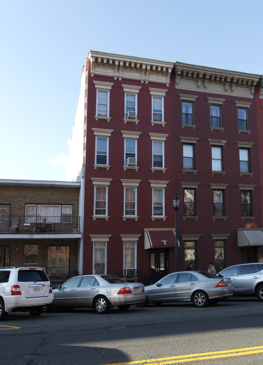 822 Washington St in Hoboken, NJ - Building Photo