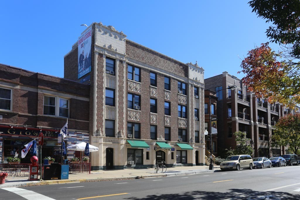 4856 N Damen Ave in Chicago, IL - Building Photo