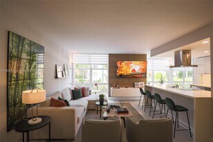 210 172nd St in Sunny Isles Beach, FL - Building Photo