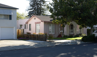87-89 Clinton St in Redwood City, CA - Building Photo
