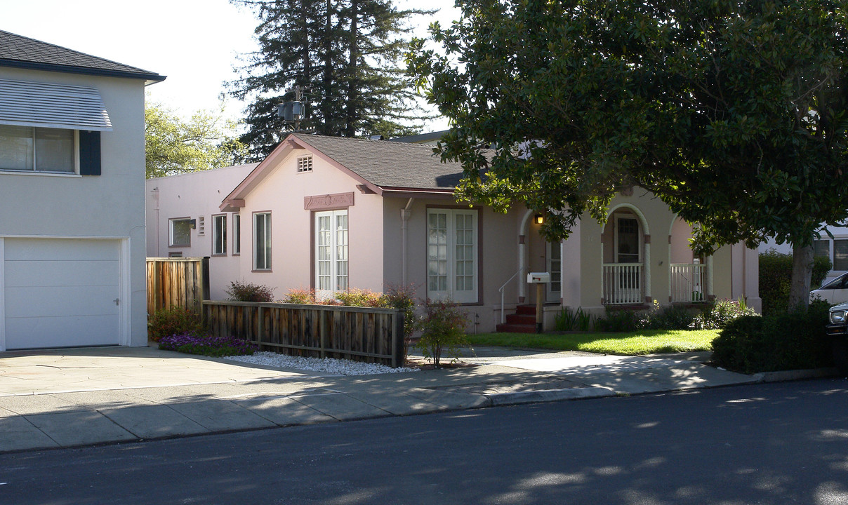 87-89 Clinton St in Redwood City, CA - Foto de edificio