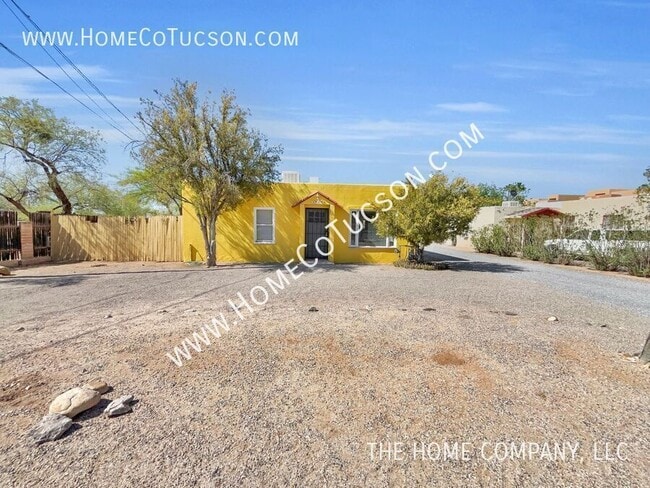 1721 E Adelaide Dr in Tucson, AZ - Building Photo - Building Photo