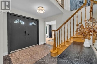 496 Newman Ave in Ottawa, ON - Building Photo - Building Photo