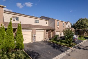 By-de-Molen Co-operative Homes in Brampton, ON - Building Photo