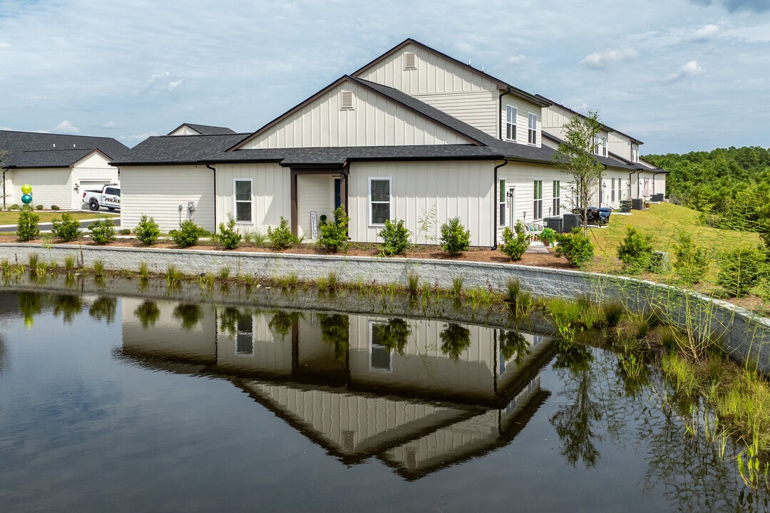 Heartsease at Ocean Isle Beach in Ocean Isle Beach, NC - Foto de edificio