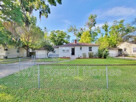 5126 Astral St in Jacksonville, FL - Building Photo