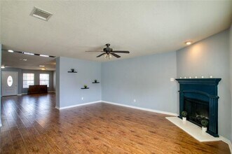 365 Dakota Ridge Dr in Fort Worth, TX - Building Photo - Building Photo