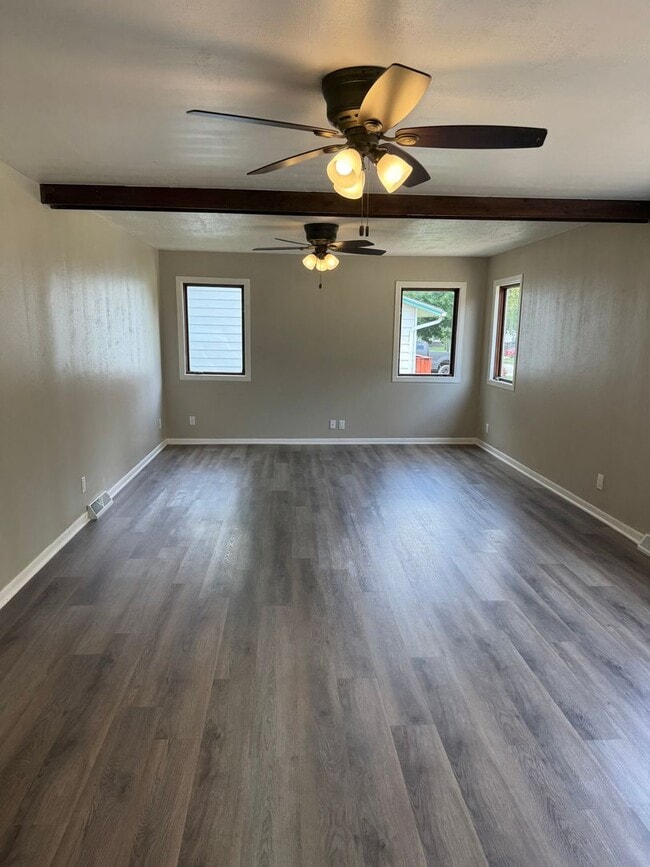 property at 710 W 12th St
