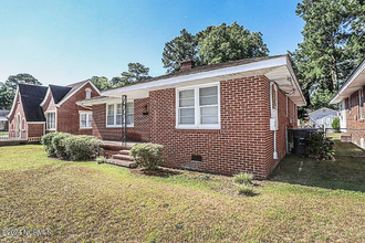 1305 W Thomas St in Rocky Mount, NC - Building Photo - Building Photo