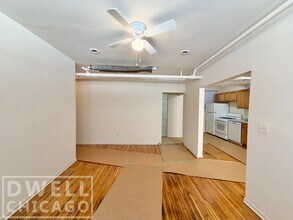 6818 N Lakewood Ave, Unit 1 in Chicago, IL - Foto de edificio - Building Photo