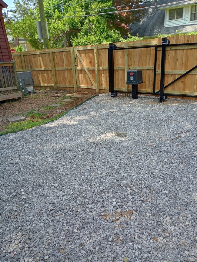 610 S Cox St in Memphis, TN - Building Photo - Building Photo