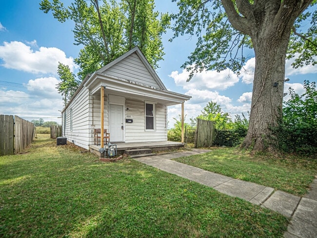 1237 E Indiana St in Evansville, IN - Building Photo - Building Photo