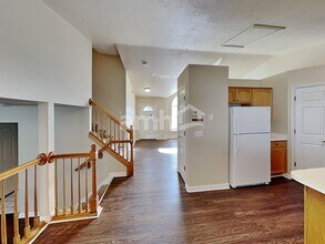 1920 Sergeant Dr in Salt Lake City, UT - Foto de edificio - Building Photo