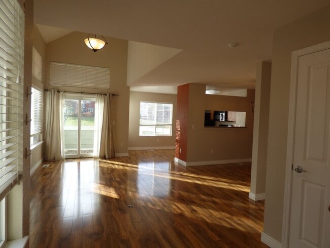 805 Summer Hawk Dr in Longmont, CO - Building Photo - Building Photo