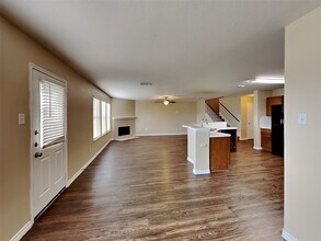 226 Golden Oak Dr in Texas City, TX - Building Photo - Building Photo