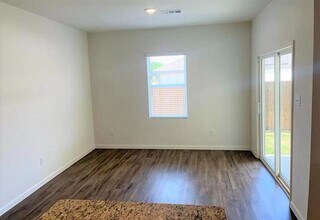 5301 Northfield Dr in Fort Worth, TX - Building Photo - Building Photo