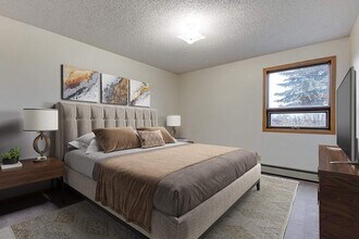 Southwood Place in Yorkton, SK - Building Photo - Building Photo