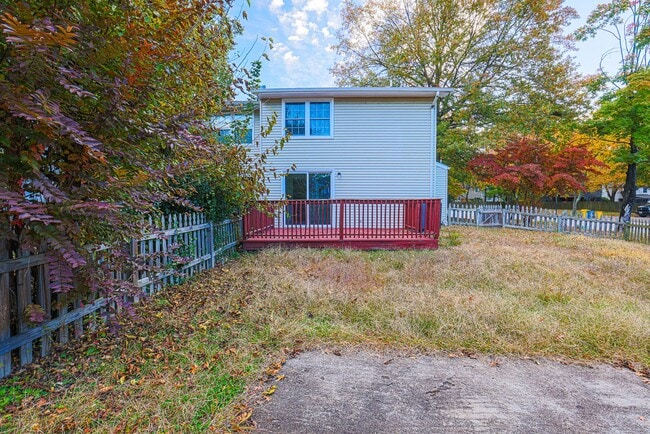 8096 Castle Rock Ct in Pasadena, MD - Building Photo - Building Photo