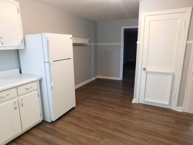 1113 Knoxville Ave in Athens, TN - Building Photo - Building Photo