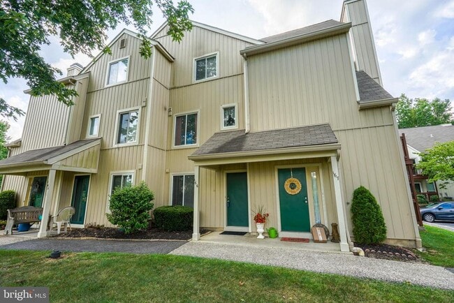 property at 166 Woodlake Dr