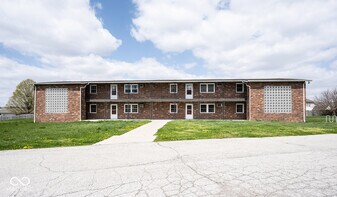 140 Maple Park Dr in Westfield, IN - Building Photo