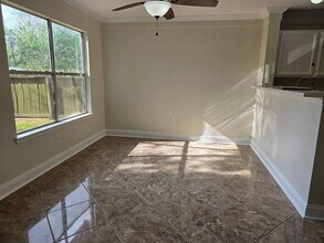 16715 N Mist Dr in Houston, TX - Foto de edificio - Building Photo