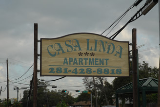 Casa Linda in Baytown, TX - Building Photo - Building Photo