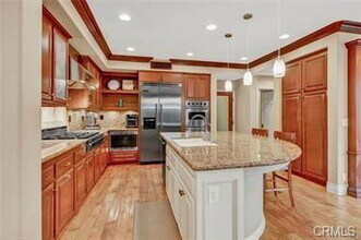 23052 Bouquet Canyon in Mission Viejo, CA - Building Photo - Building Photo