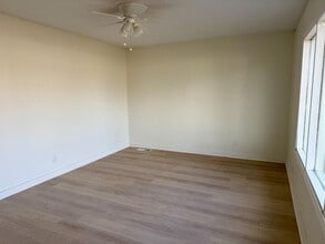 602 Meadowlawn Dr in Danville, IL - Building Photo - Building Photo