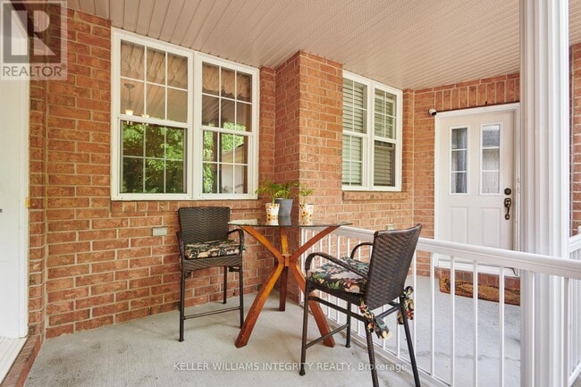 558 Aberfoyle Cir in Ottawa, ON - Building Photo - Building Photo