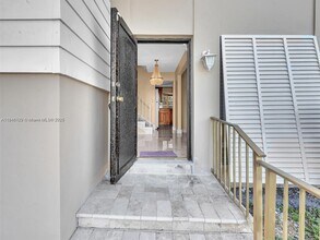 3917 E Lake Rd in Miramar, FL - Building Photo - Building Photo