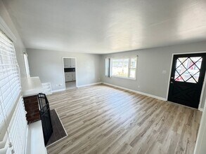 220 Castaic Ave in Pismo Beach, CA - Building Photo - Building Photo