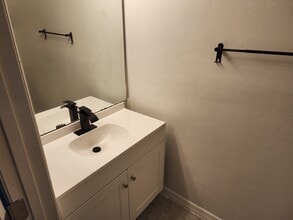 3001 S Pines Dr in Largo, FL - Building Photo - Building Photo